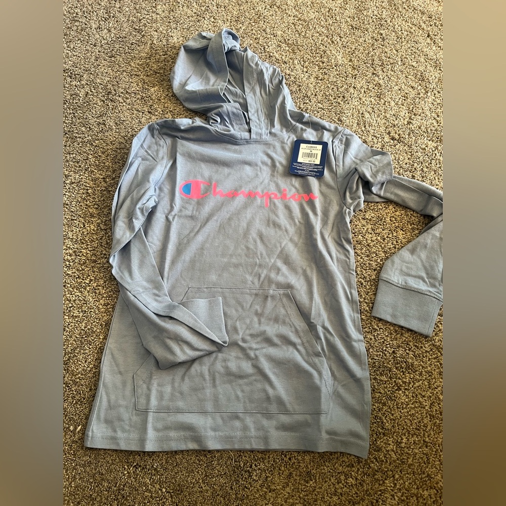 Champion Long Sleeve Shirt Size Medium